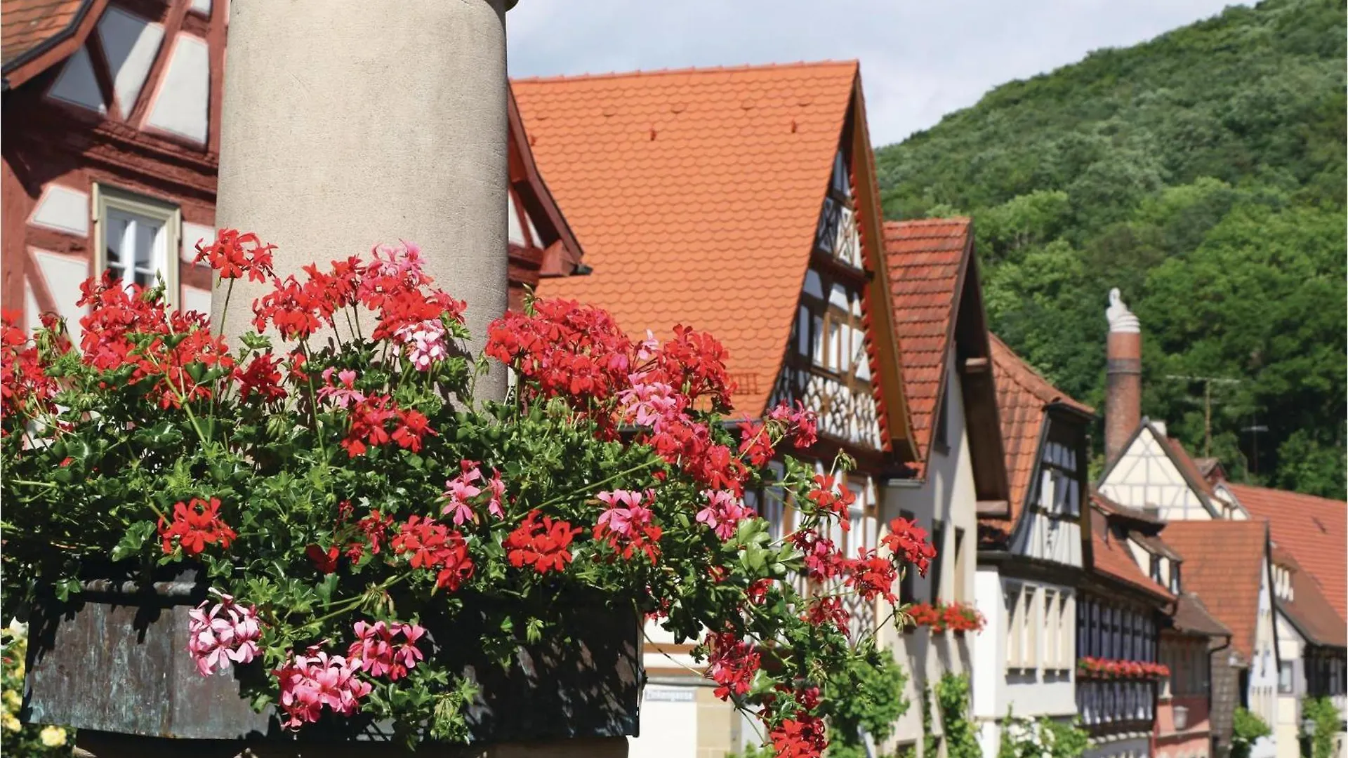 3 Bedroom Nice Home In Zeil Am Main 0*,